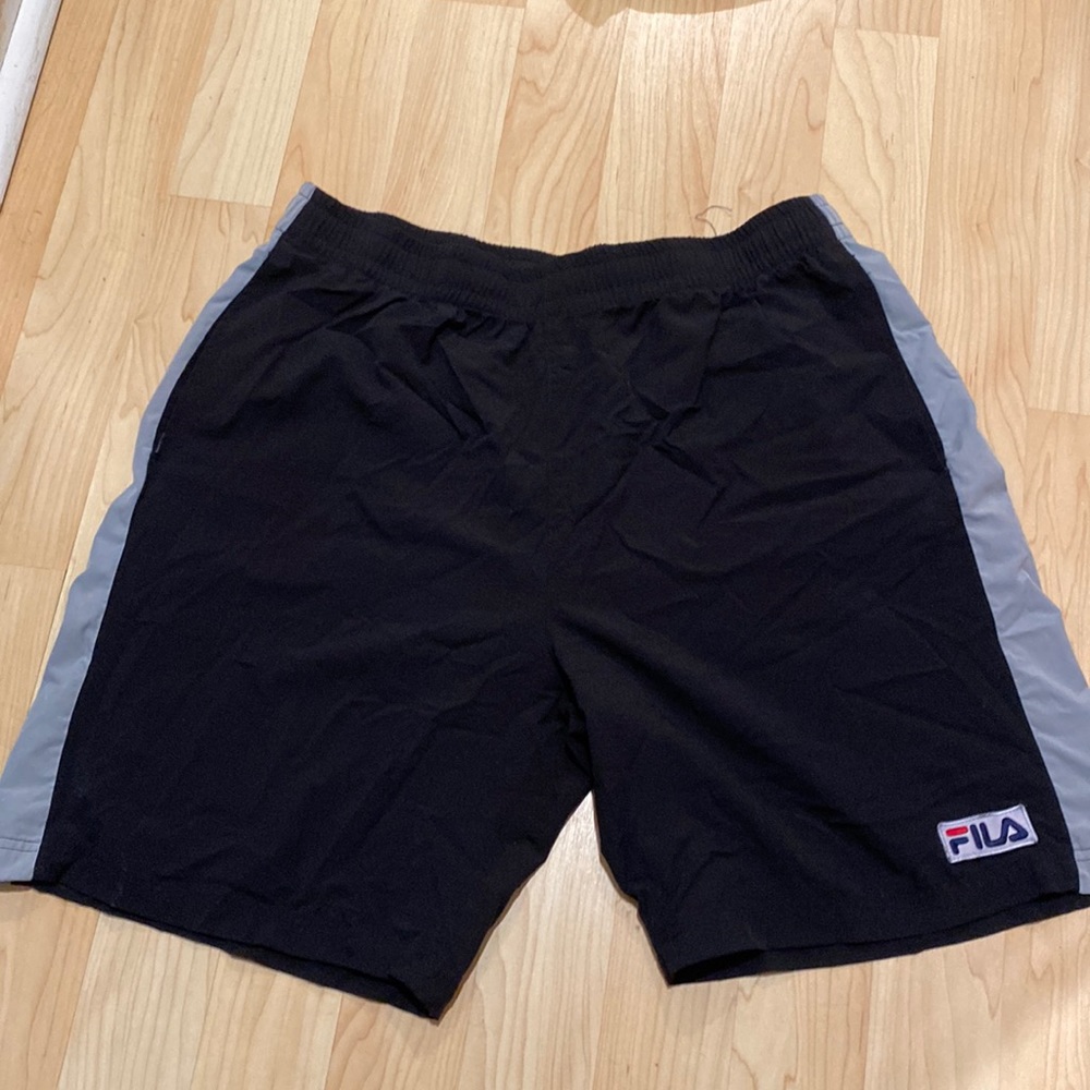 Fila shorts with grey stripe vintage cool